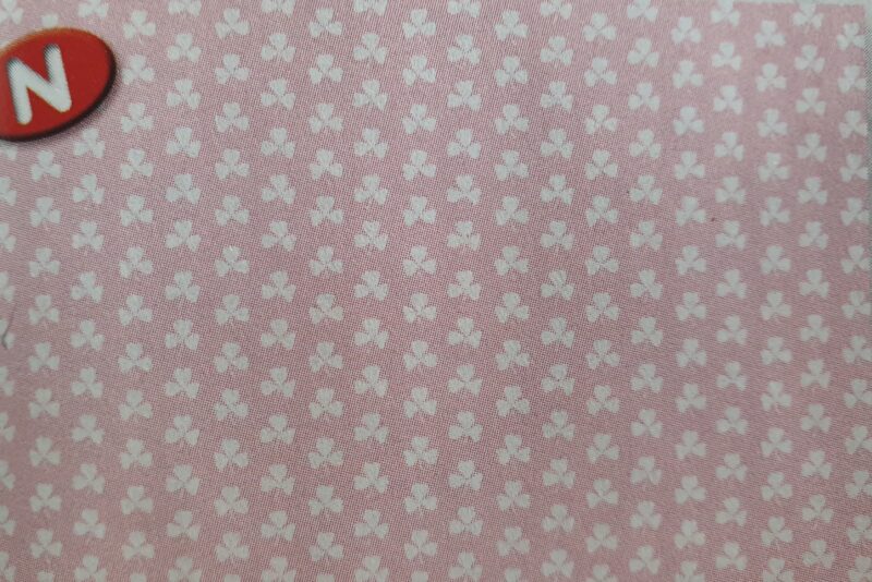 Clover - pink wallpaper - Image 2