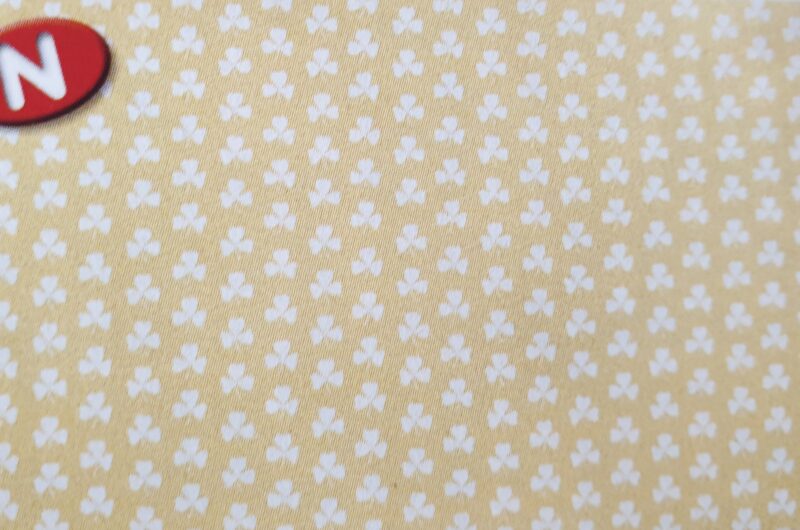 Clover - yellow wallpaper - Image 2