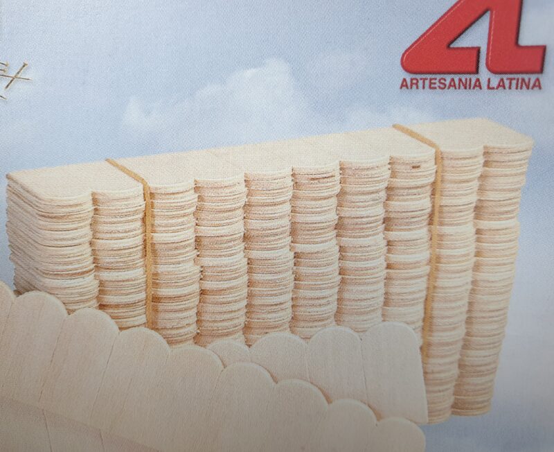 Shingles x 400 - wooden strip bundle