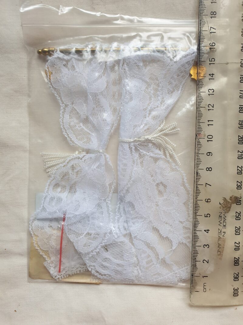 Curtain - lace with tiebacks