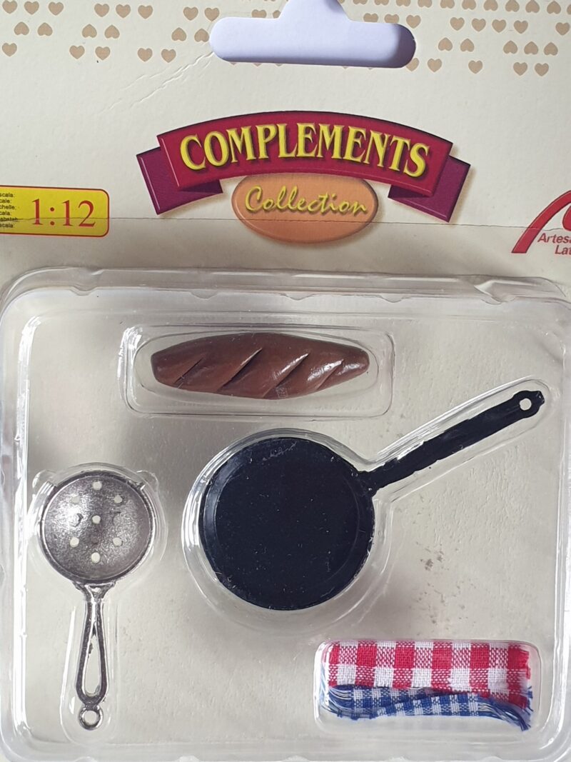 Skillet and sieve