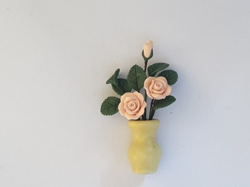 Pink roses in vase