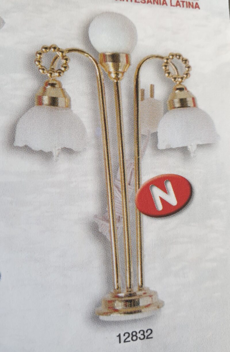 Floor lamp - three arm scalloped shades