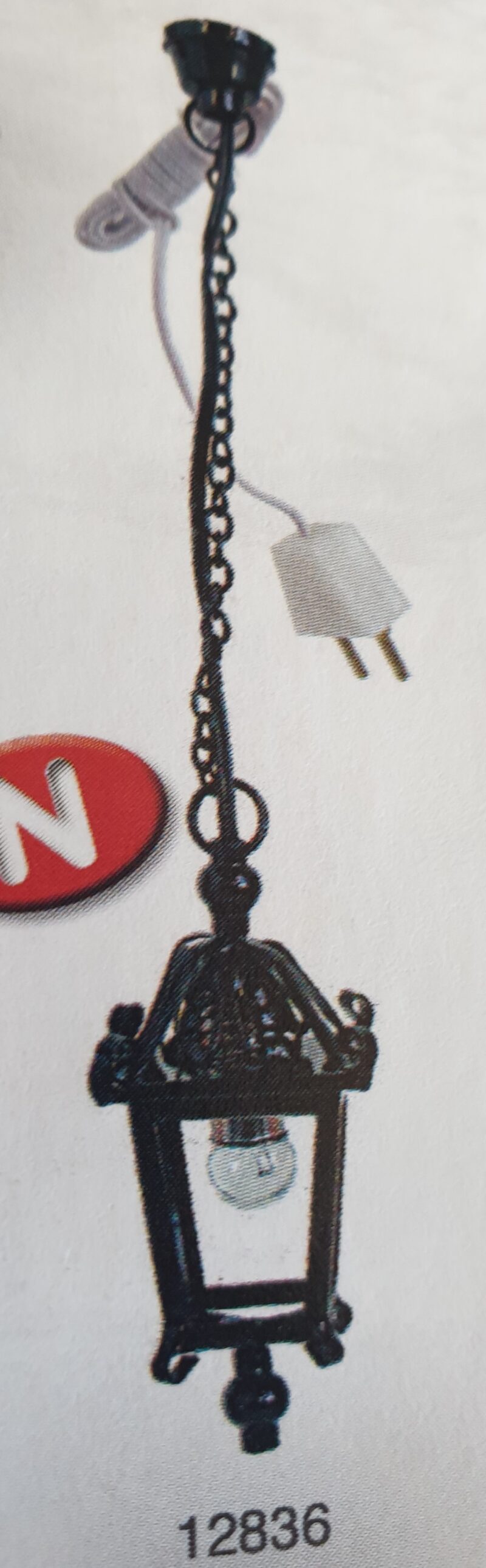 Lantern - black with chain