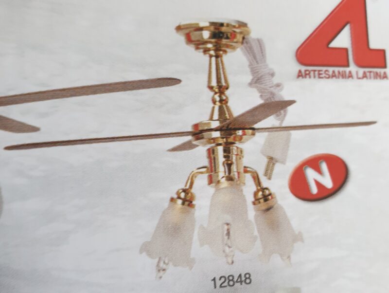 Ceiling light - fan with scalloped shades